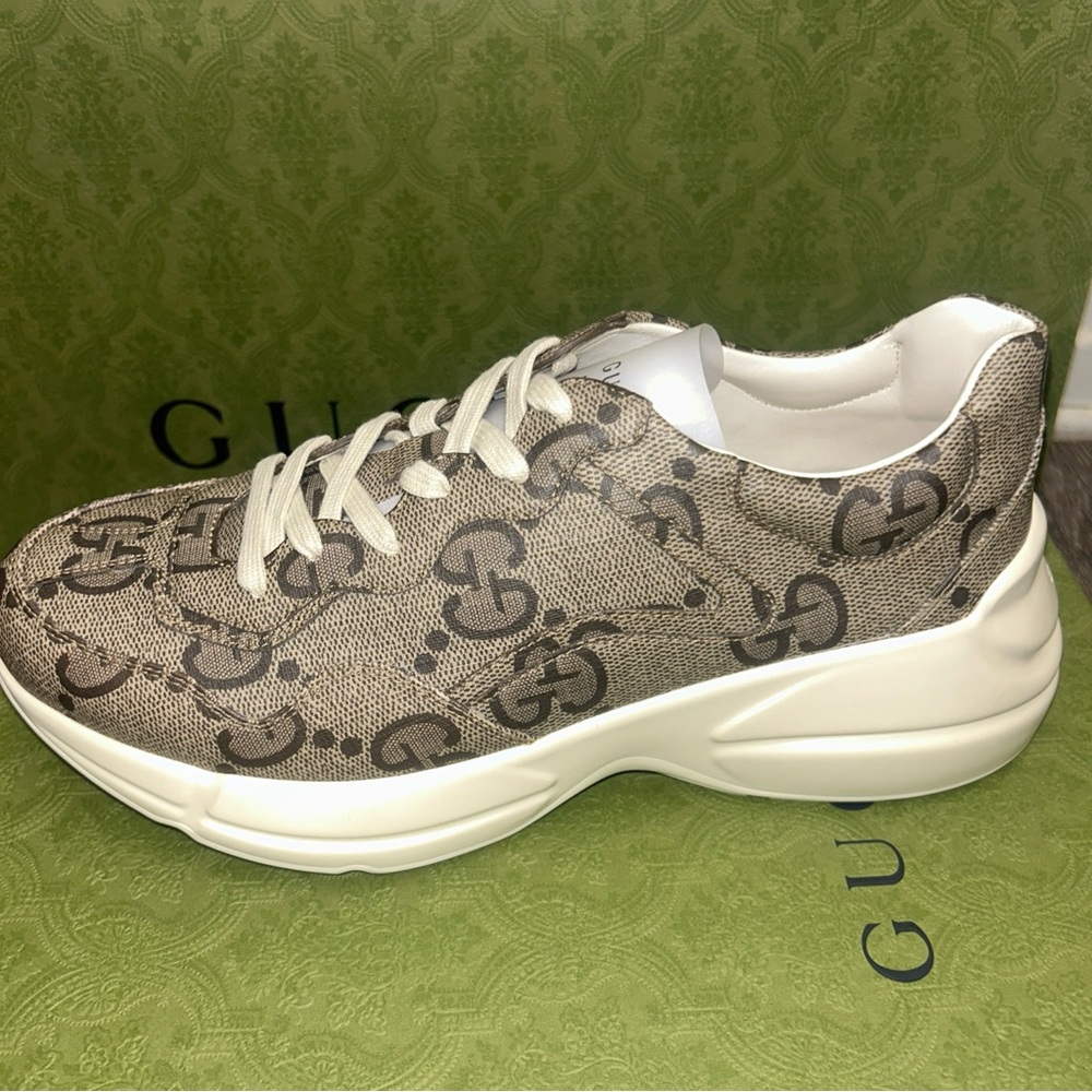 Gucci shoes